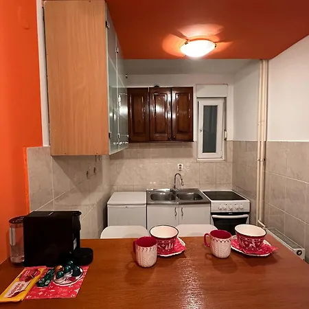 Urban Nest - Orange *