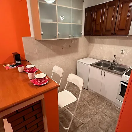 Urban Nest - Orange Appartamento Belgrado